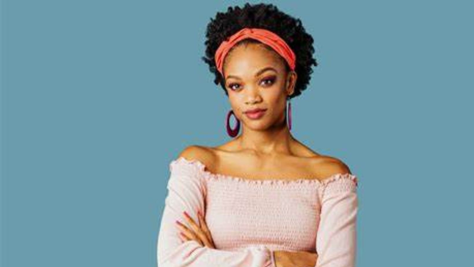 What You Need to Know About Headband Wigs